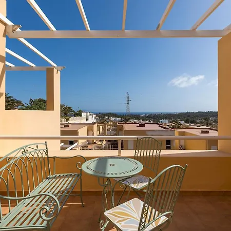 Home2book Sunny Terrace Pool Apartment